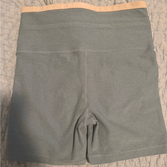 Vuori Vibe elevation short teal turquoise
size Small - Picture 3 of 4